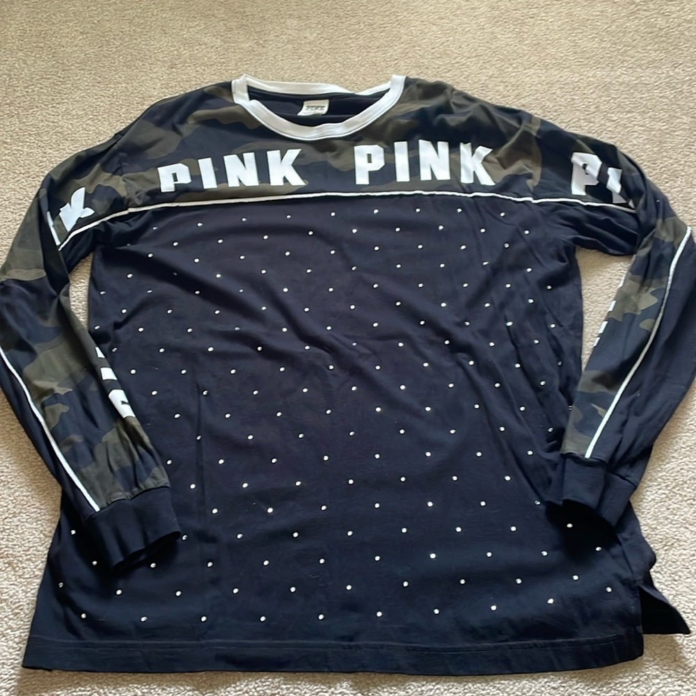 PINK Victoria’s Secret long sleeve t-shirt size L black/camo/sequins